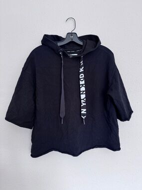 DKNY Women’s Logo Sweatshirt Size Medium Black  All-Over Print Relaxed Pullover